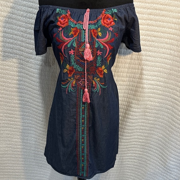 Navy Floral Embroidered On Off Shoulder Mini Dress Size Small - Picture 6 of 11